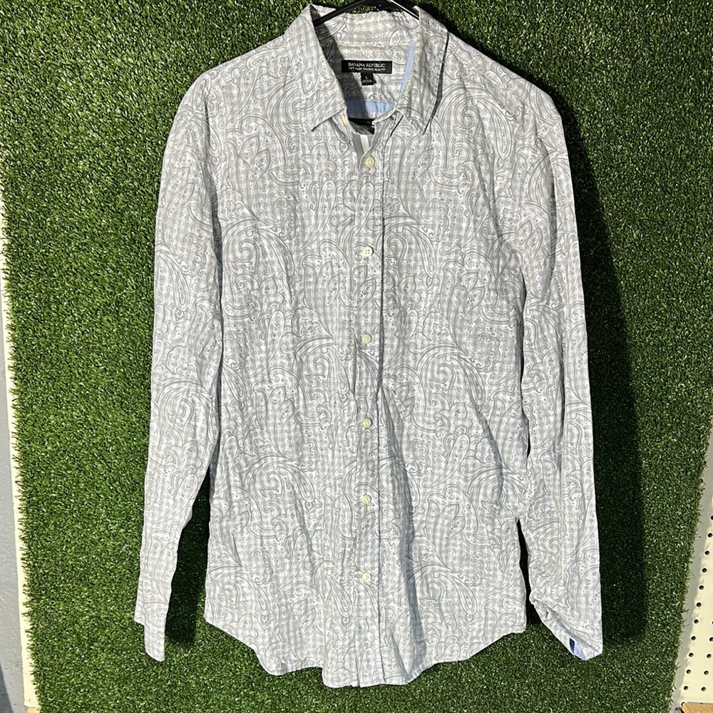 Banana Republic Gray Lightweight Casual Shirt